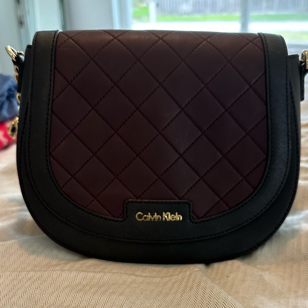 Calvin Klein crossbody purse. Black and Burgundy